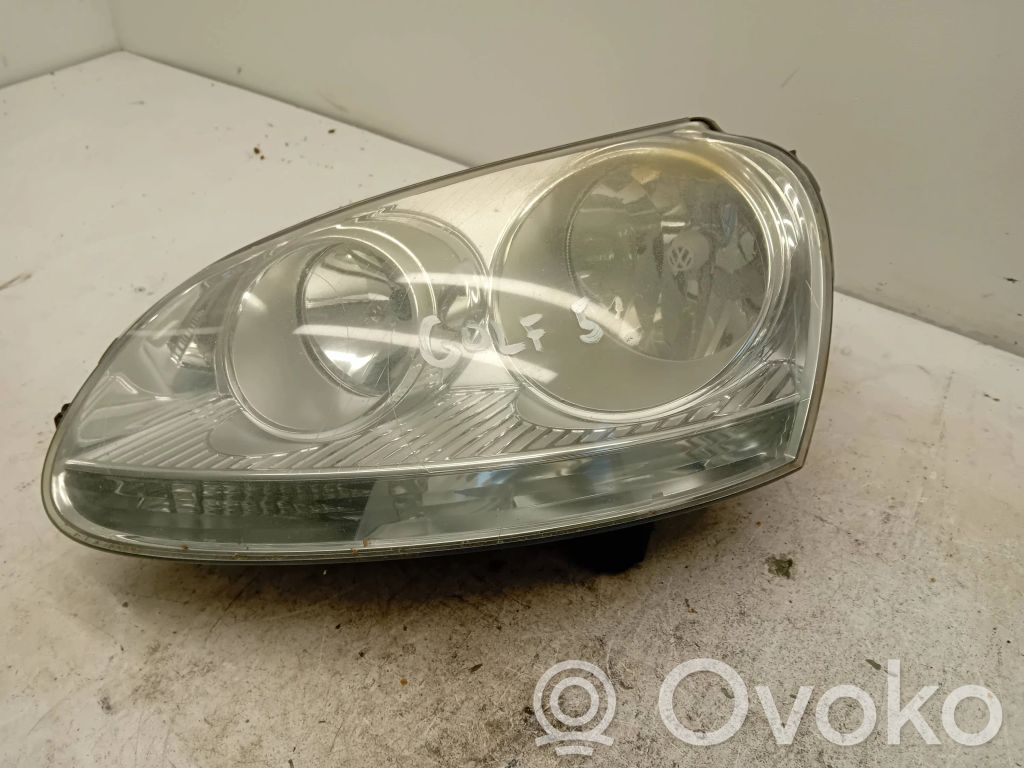Volkswagen Golf V Lampa przednia 