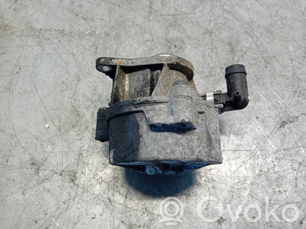 Renault Megane III Vacuum pump 
