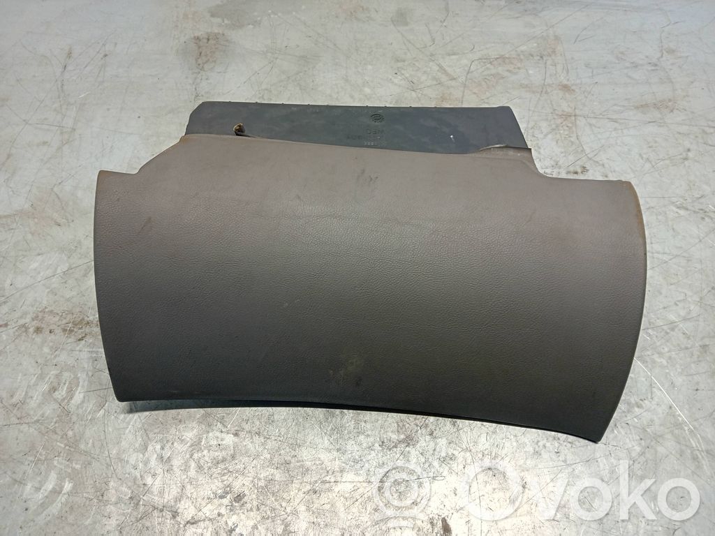 Guantera   4D1857095LL