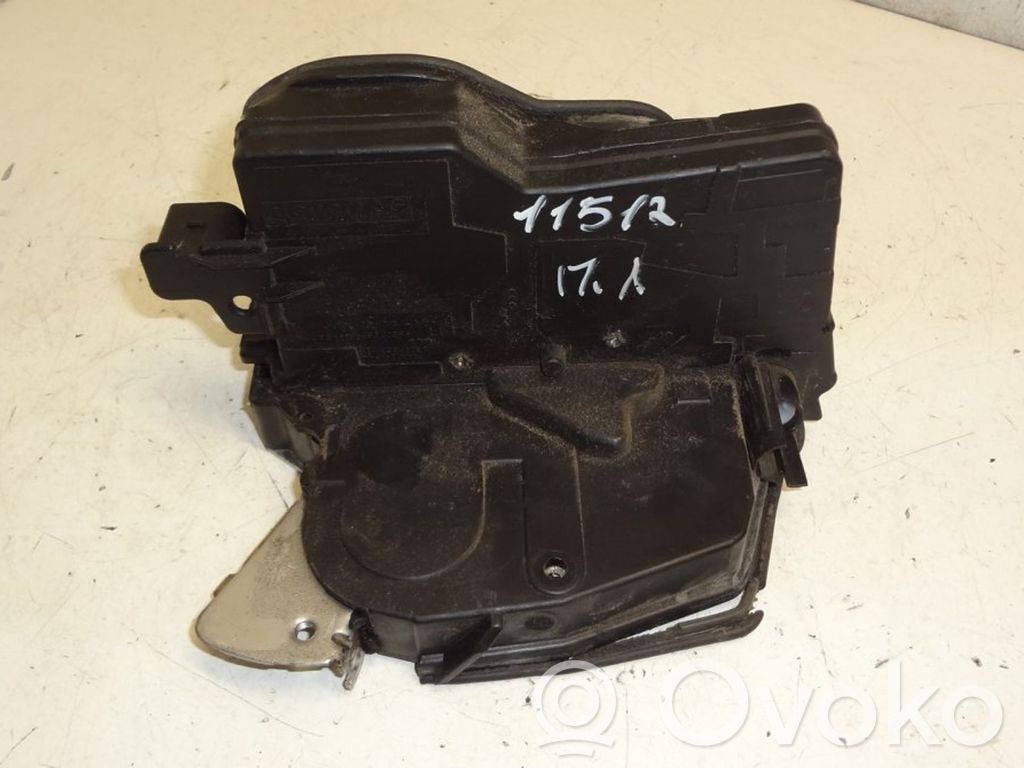 Serrure de porte avant   7012141