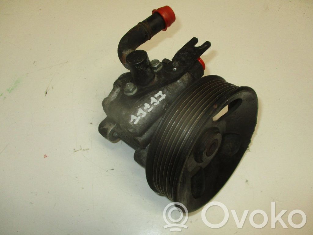 KIA Sorento Ohjaustehostimen pumppu 