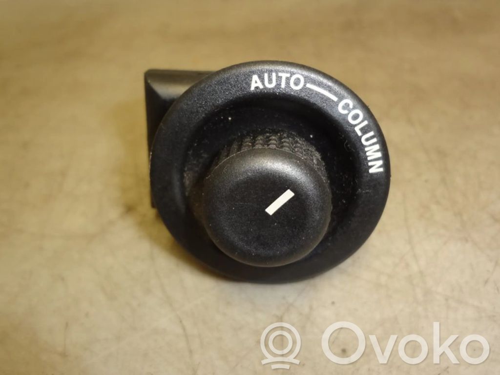 Steering wheel adjustment switch   2R836485CA