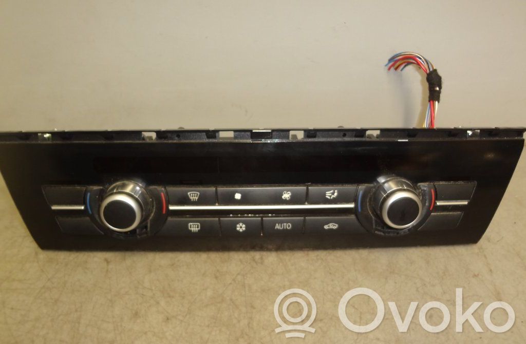 BMW 5 F10 F11 Climate control unit 