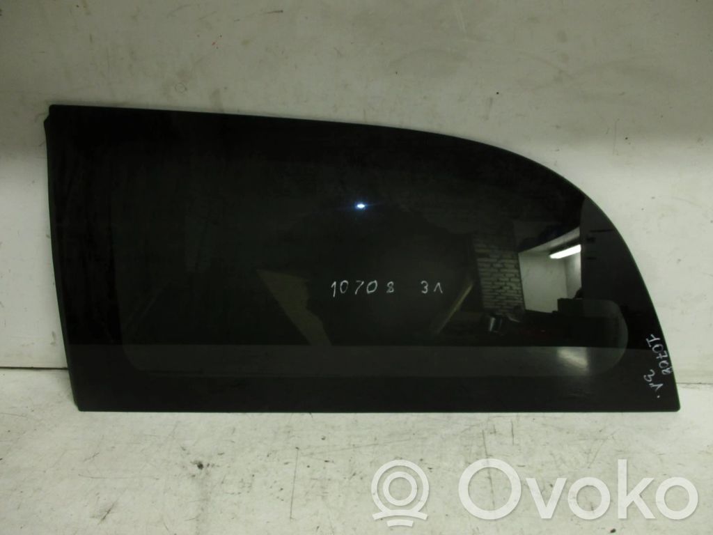 Rear side window   0510653AE