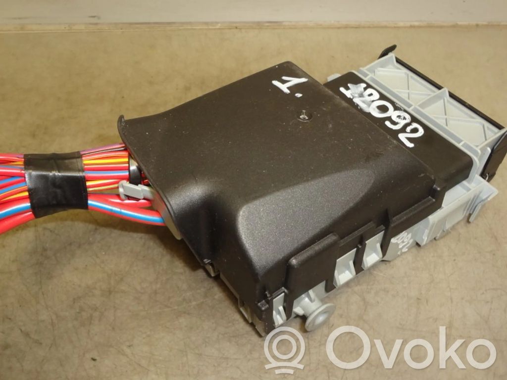 Opel Astra J Fuse box set 