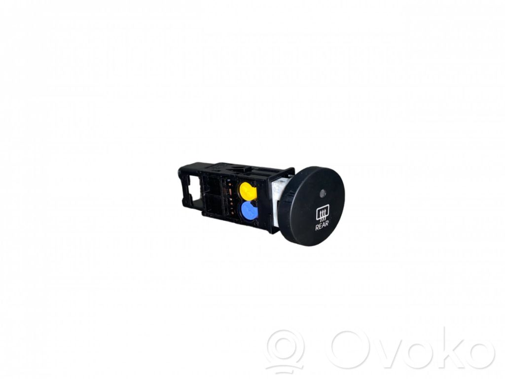 Hyundai ix35 Windscreen/window heater switch 