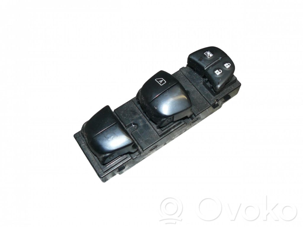 Nissan Qashqai Interruptor del elevalunas eléctrico 