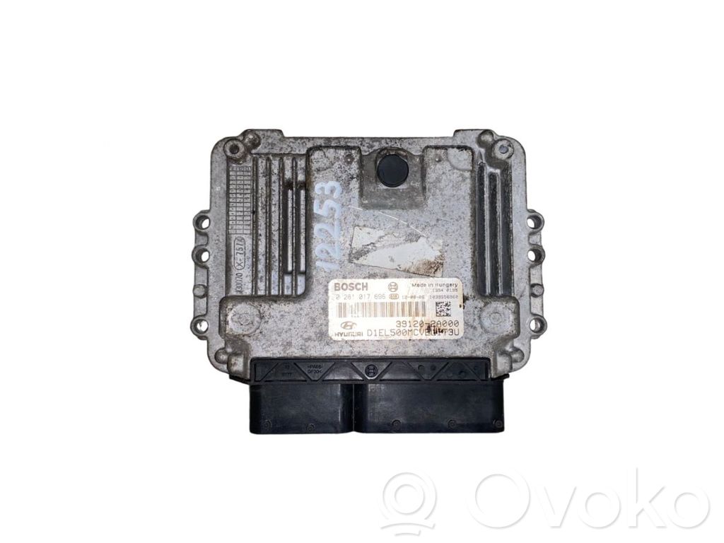 Hyundai ix35 Engine control unit/module 