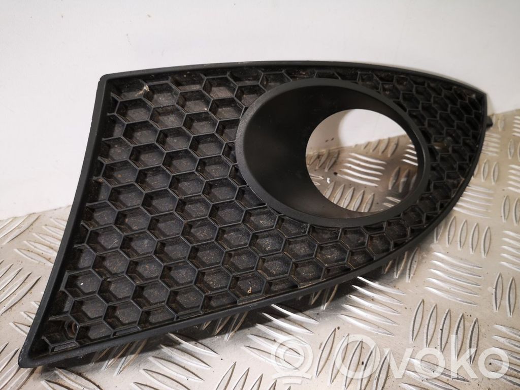 Support antibrouillard   5P0853665C,5P0853665