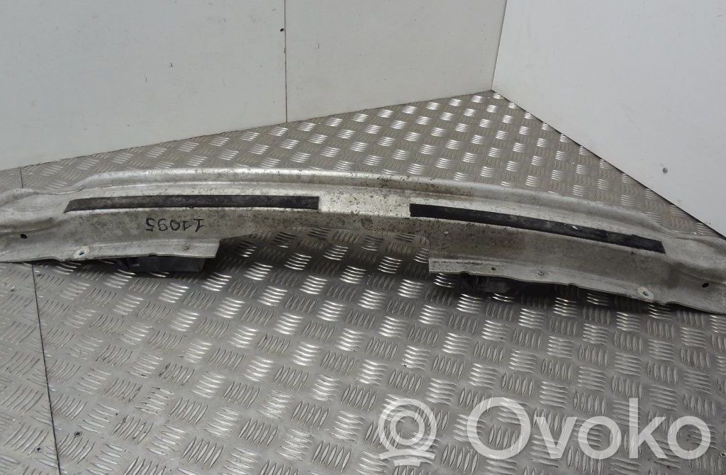 Audi A4 S4 B6 8E 8H Travesaño del parachoques trasero 