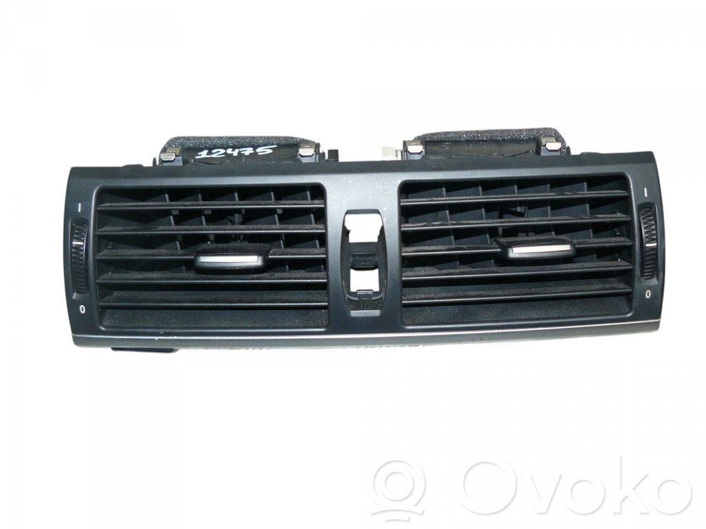 BMW X5 E70 Centrinės oro grotelės 