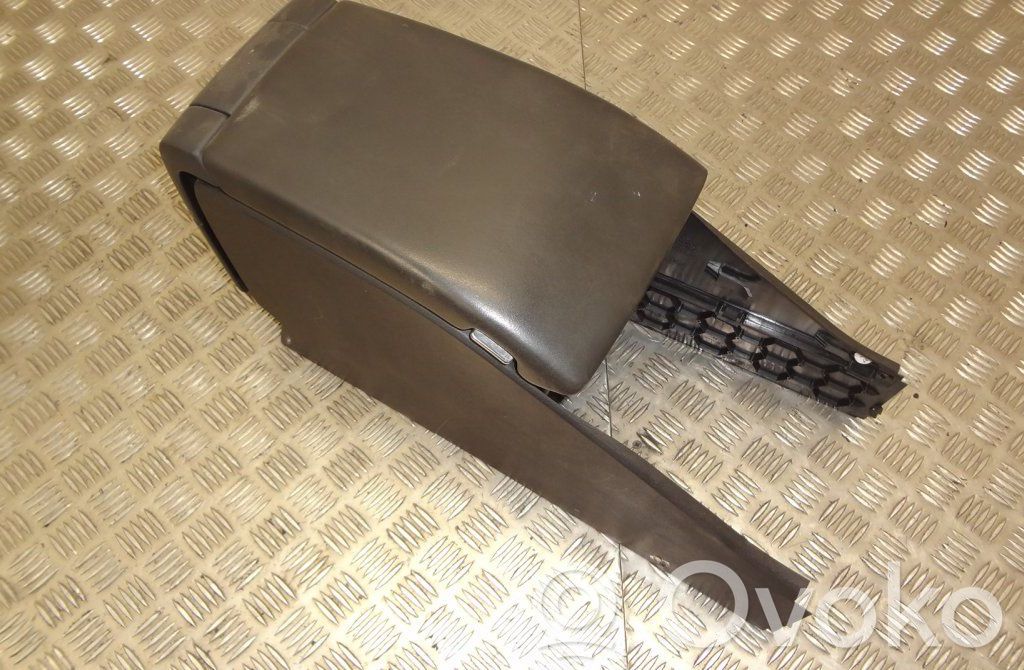 Volvo V70 Center console 