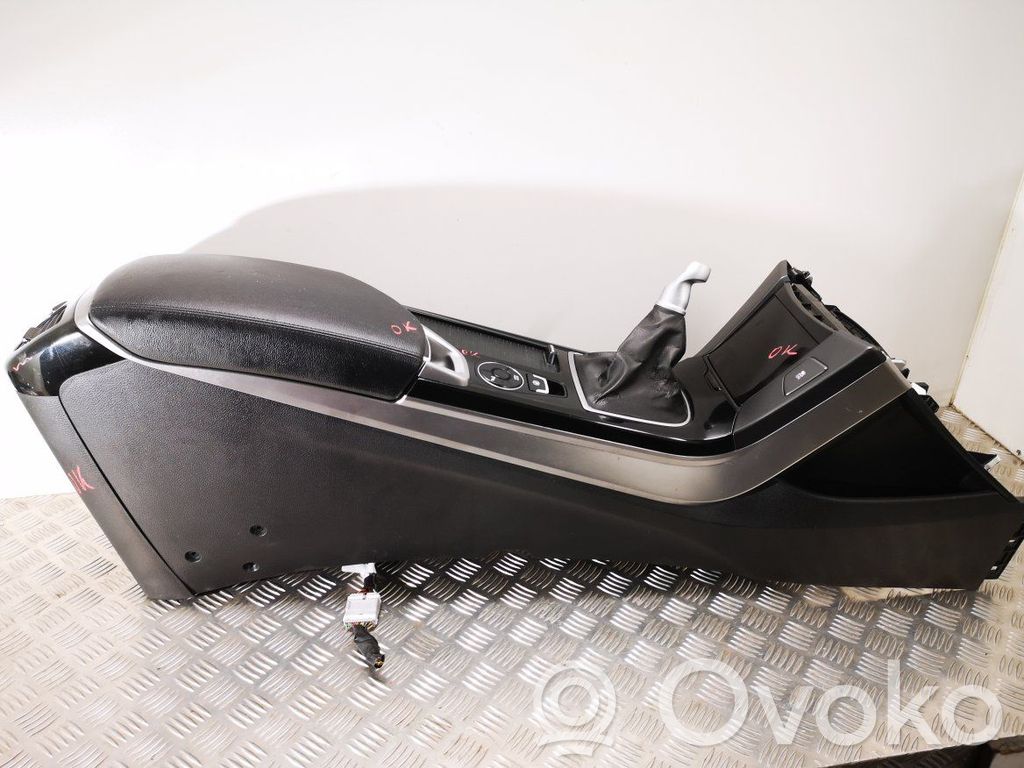 Console centrale   846703Z900,39R2HV1100,846303Z720,913003Z161,913103Z250,937663Z540