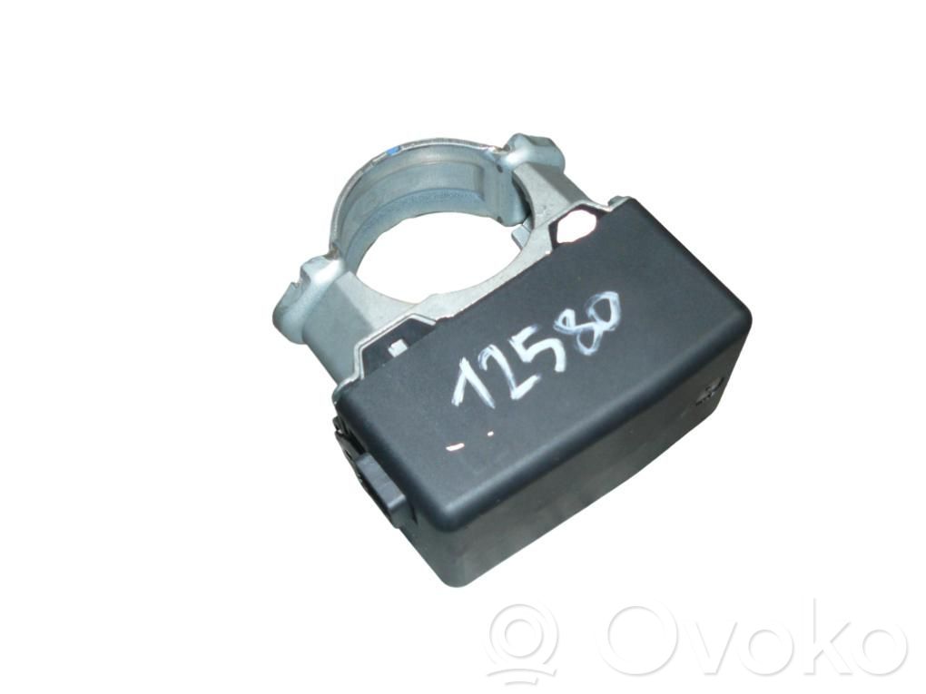 Nissan Pulsar Steering wheel lock 