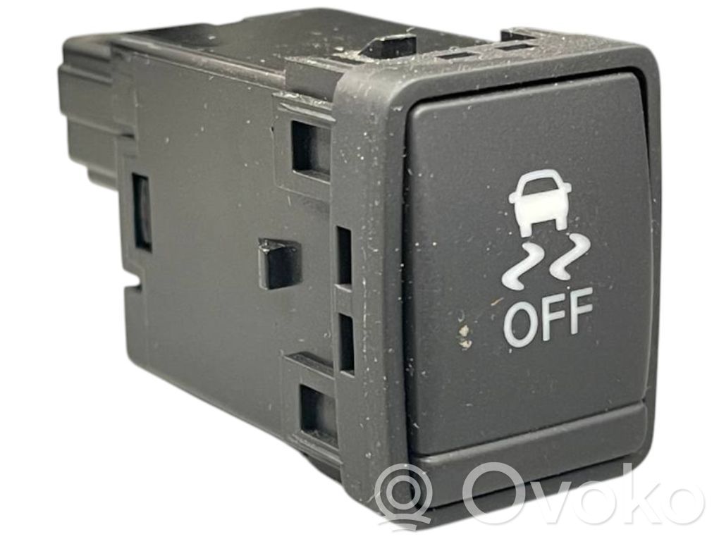 Nissan Qashqai ESP (stability program) switch 