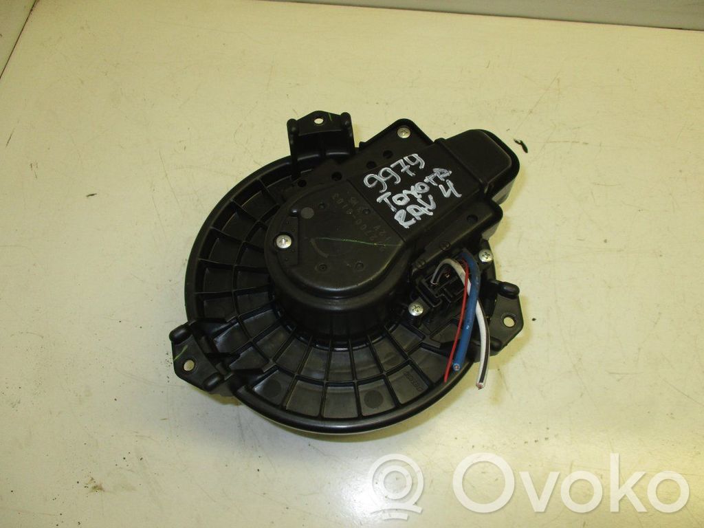 Toyota RAV 4 (XA30) Mazā radiatora ventilators 