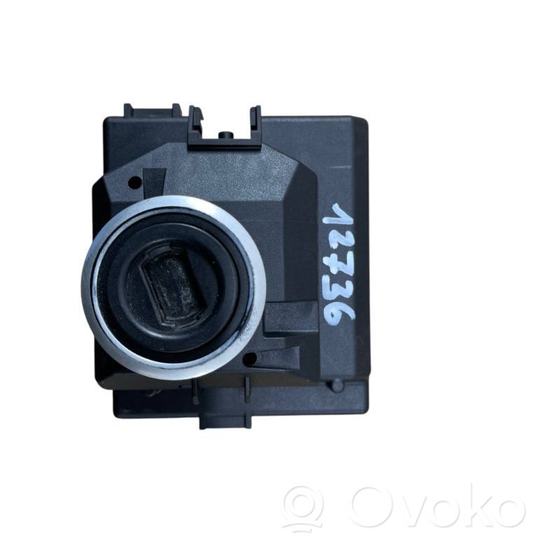 Mercedes-Benz C W205 Ignition lock 
