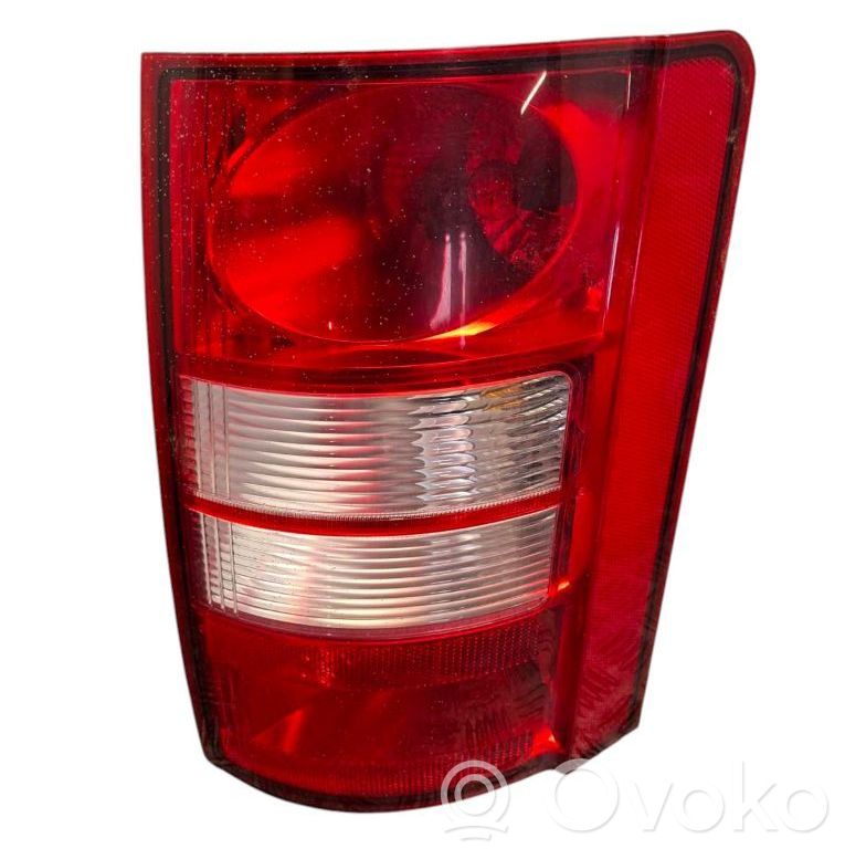 Chrysler Grand Voyager V Takavalot 