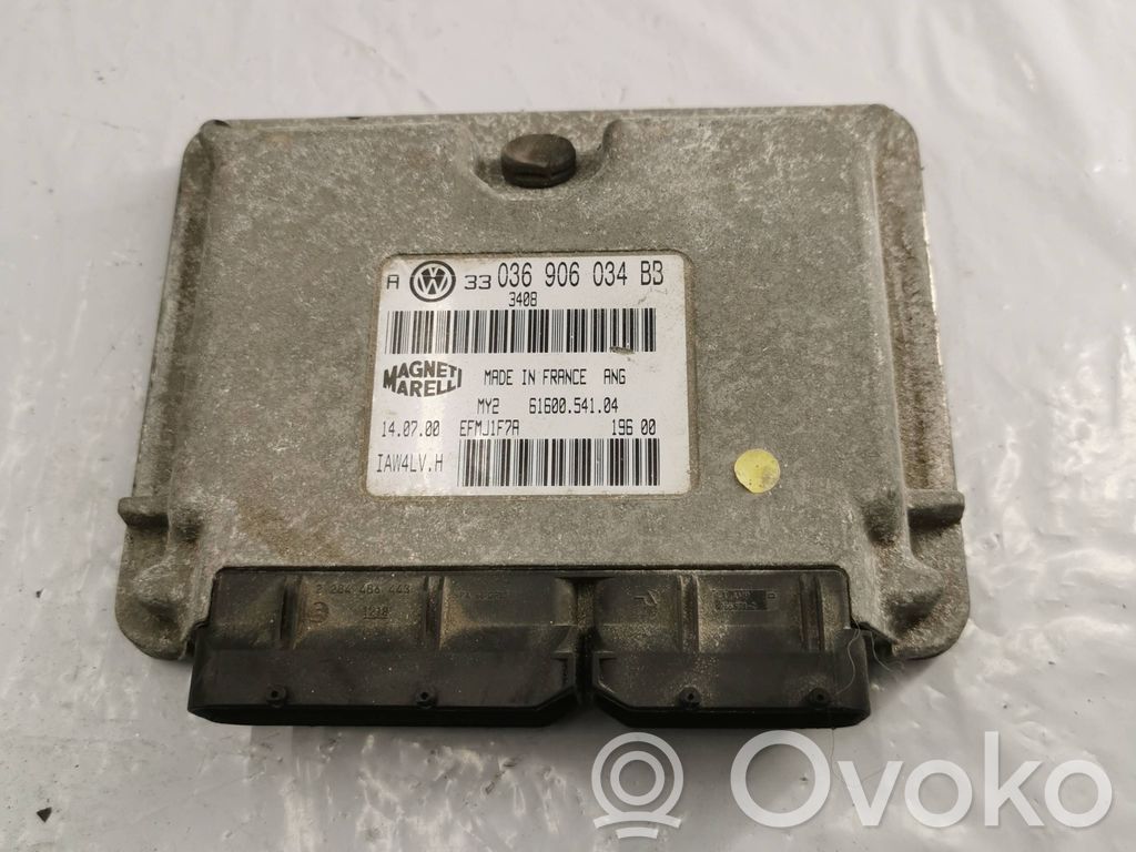 Volkswagen Golf V Sterownik / Moduł ECU 