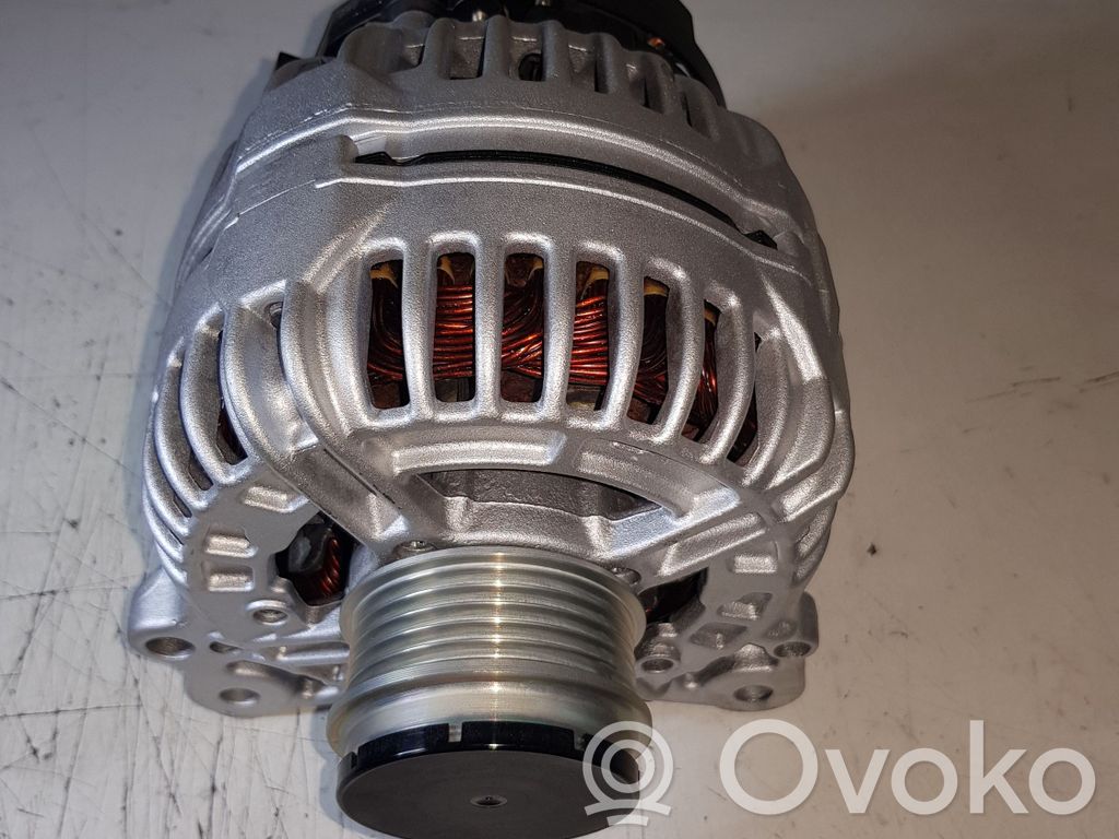 Volkswagen PASSAT B5.5 Alternador 