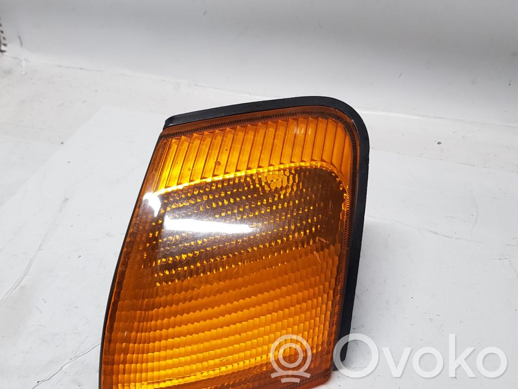 Ford Scorpio Front indicator light 