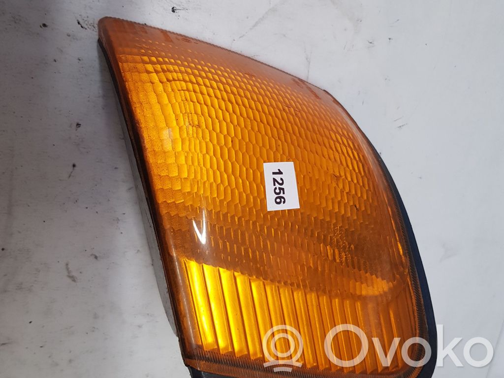 Front indicator light   85GG13369AA