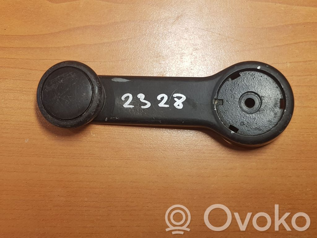 Ford Sierra Asa de la ventanilla de la puerta delantera 