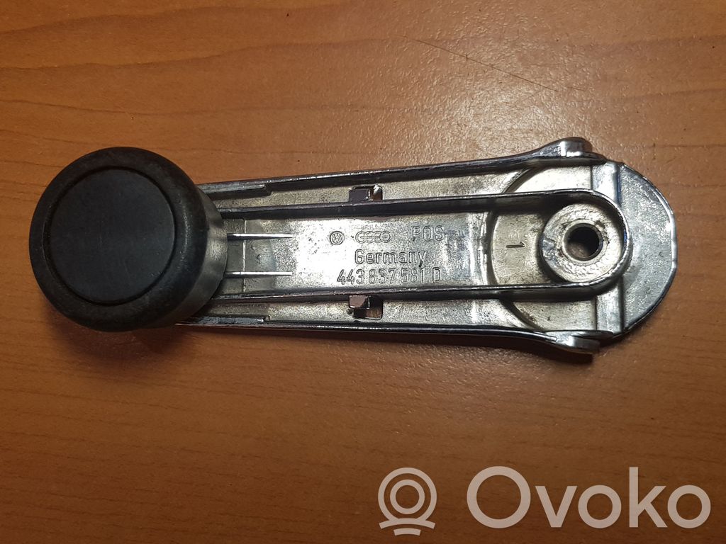 Audi 80 90 B3 Asa de la ventanilla de la puerta delantera 