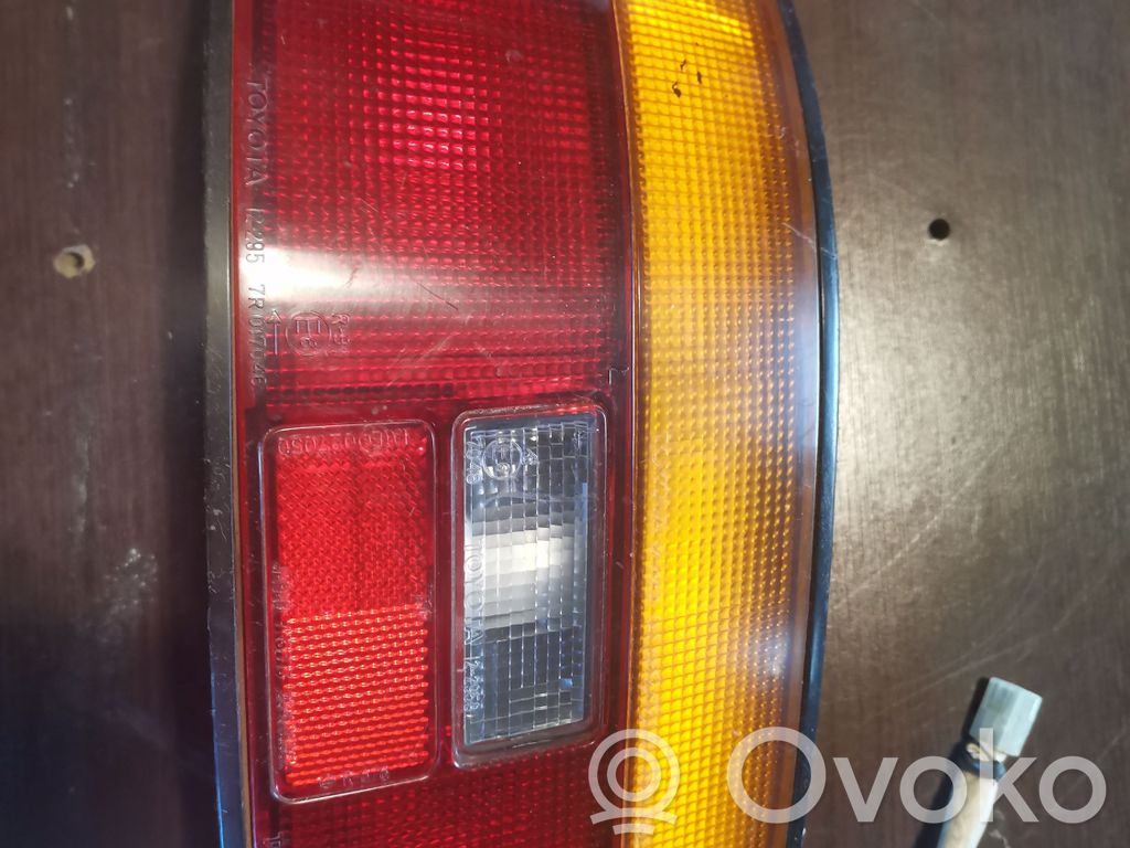 Rear/tail lights   12295B,3307609