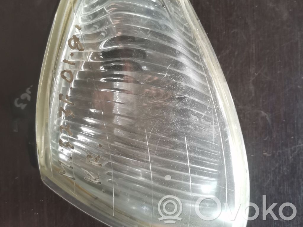 Mazda 323 F Frontblinker 
