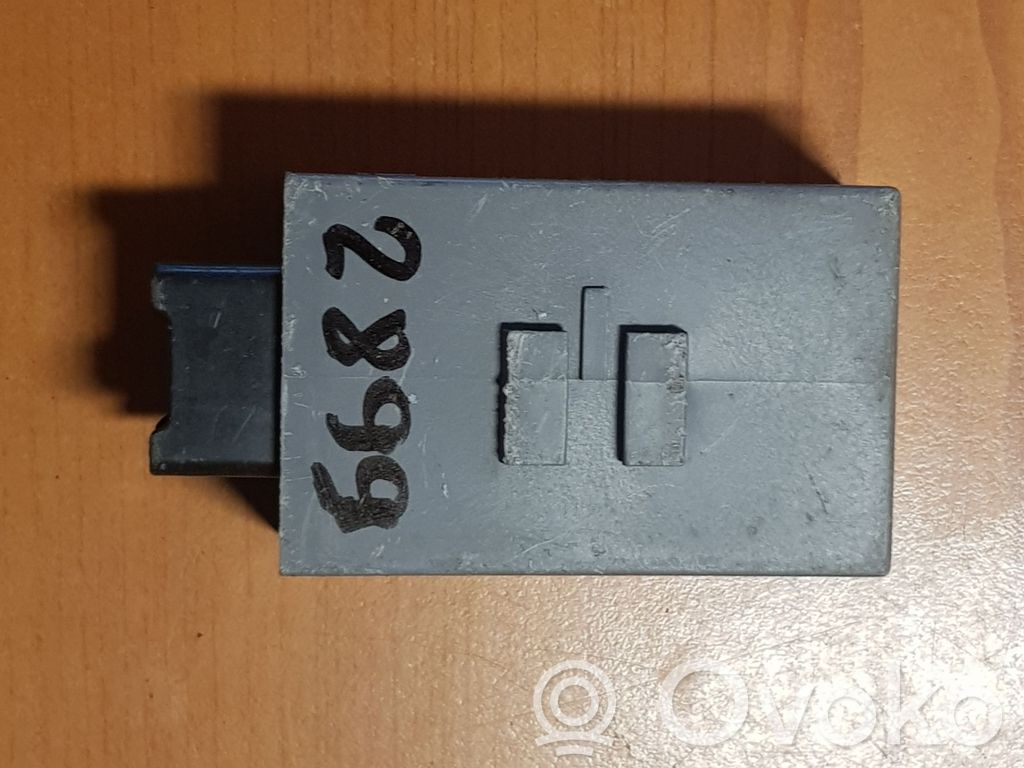 Mazda 626 Rear light relay 