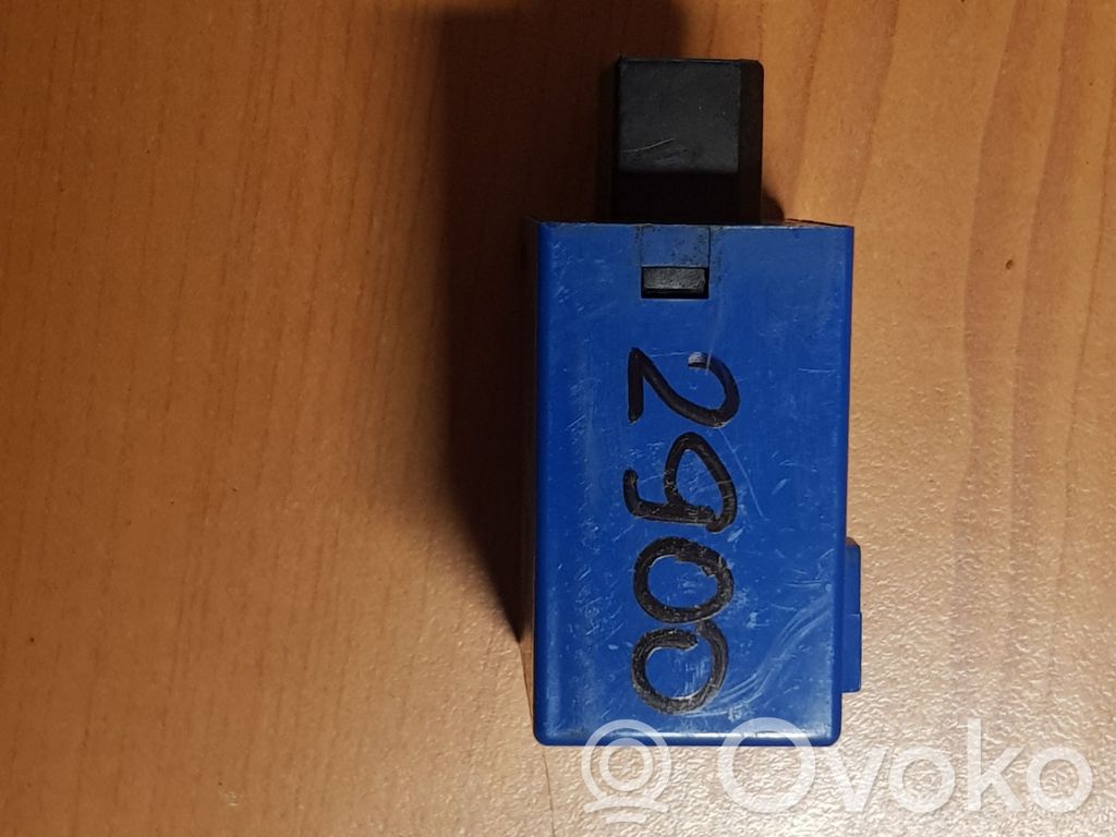 Mazda 323 F Light relay 