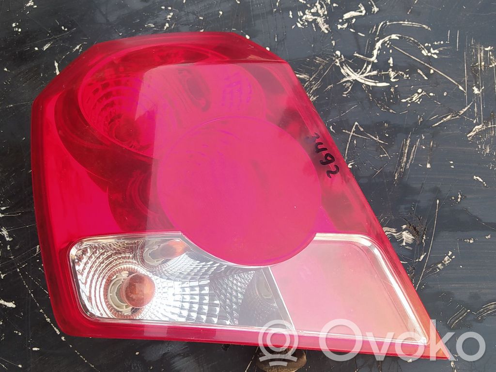 Lampa tylna   300266L