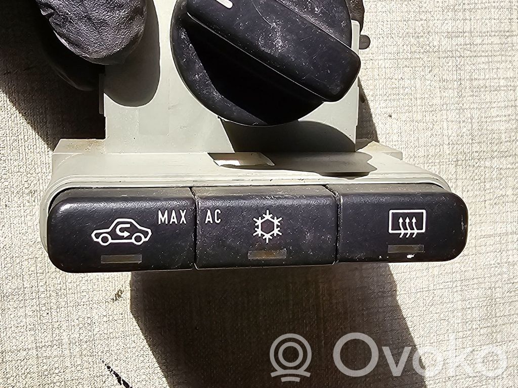 Interruptor de luz   12246206,501963B5616
