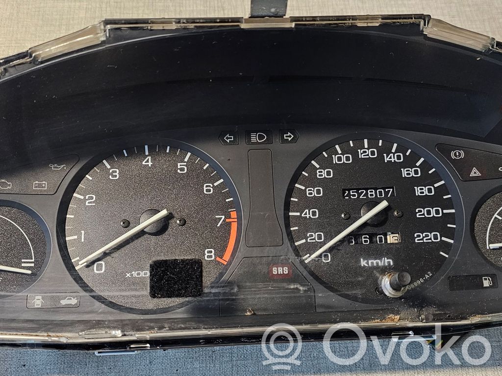 Honda Civic Nopeusmittari (mittaristo) 