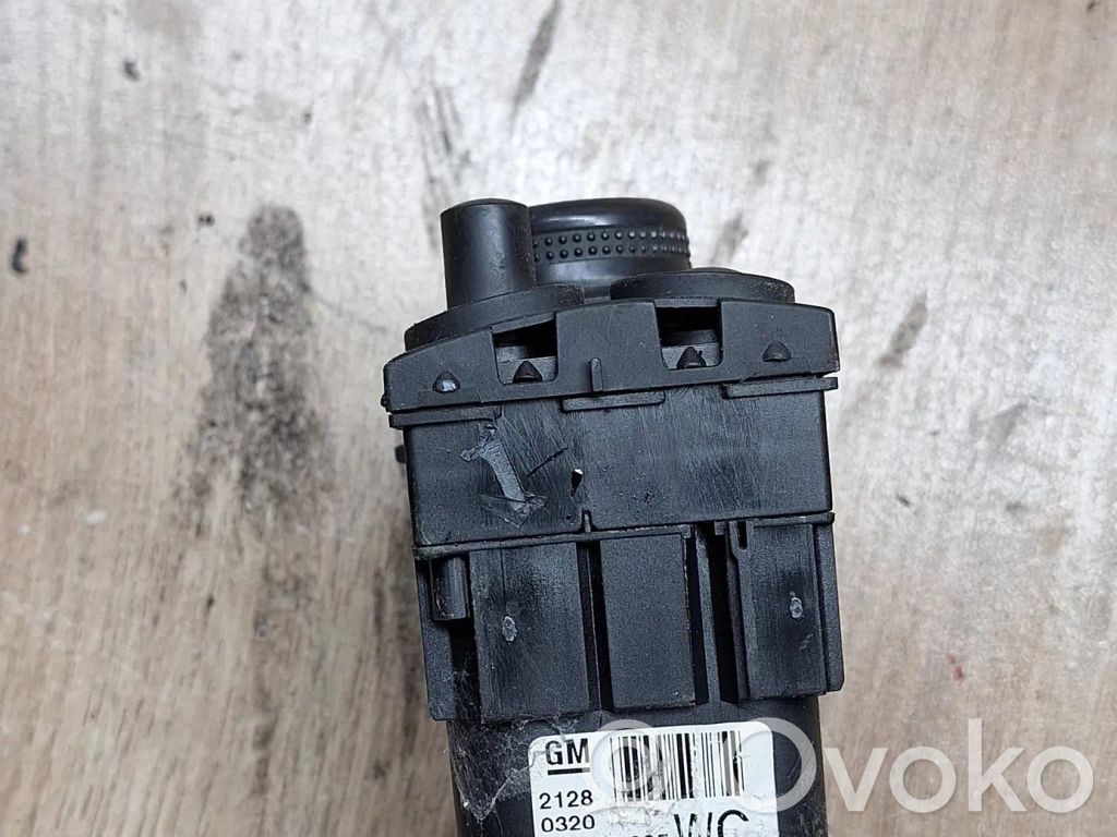 Opel Astra H Light switch 