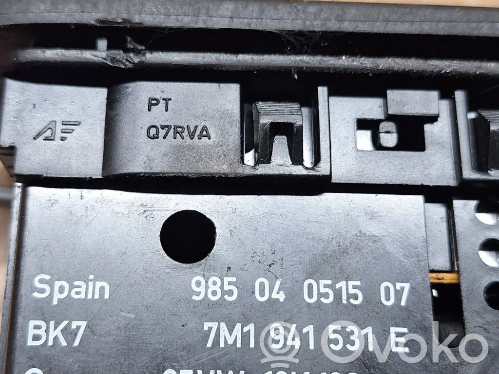 Volkswagen Sharan Light switch 