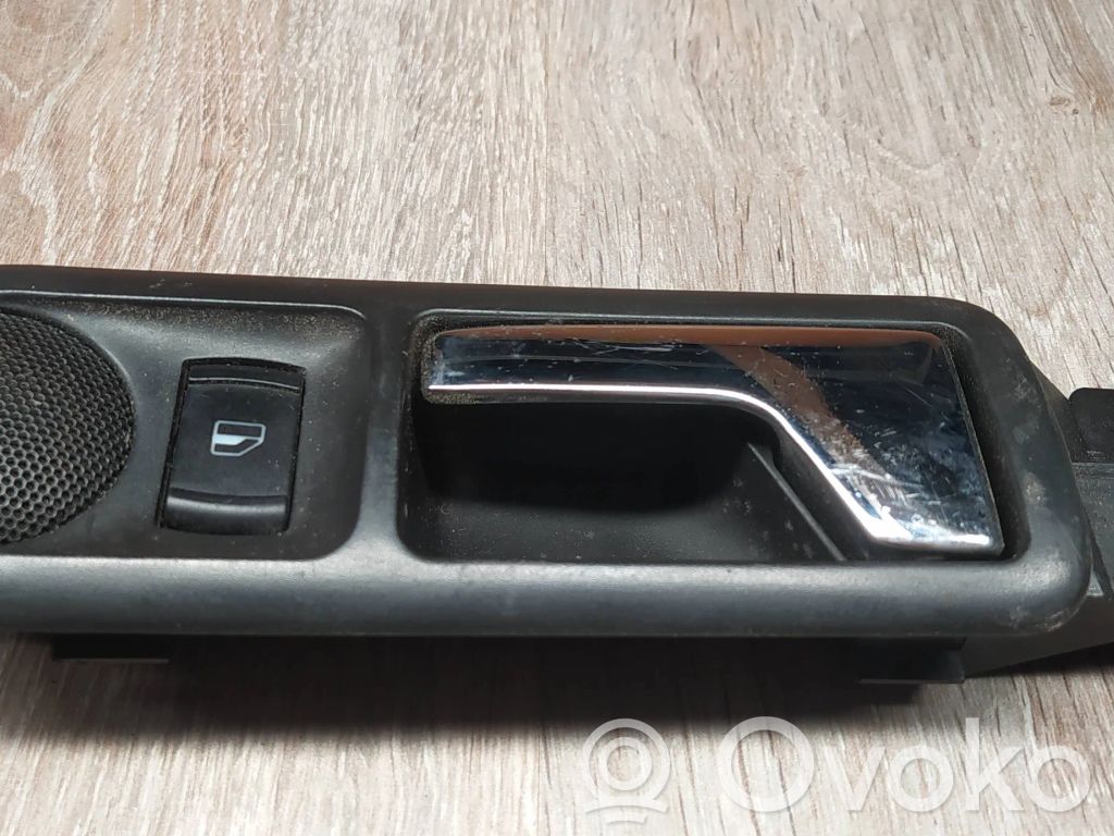 Volkswagen PASSAT B5 Klamka wewnętrzna drzwi 