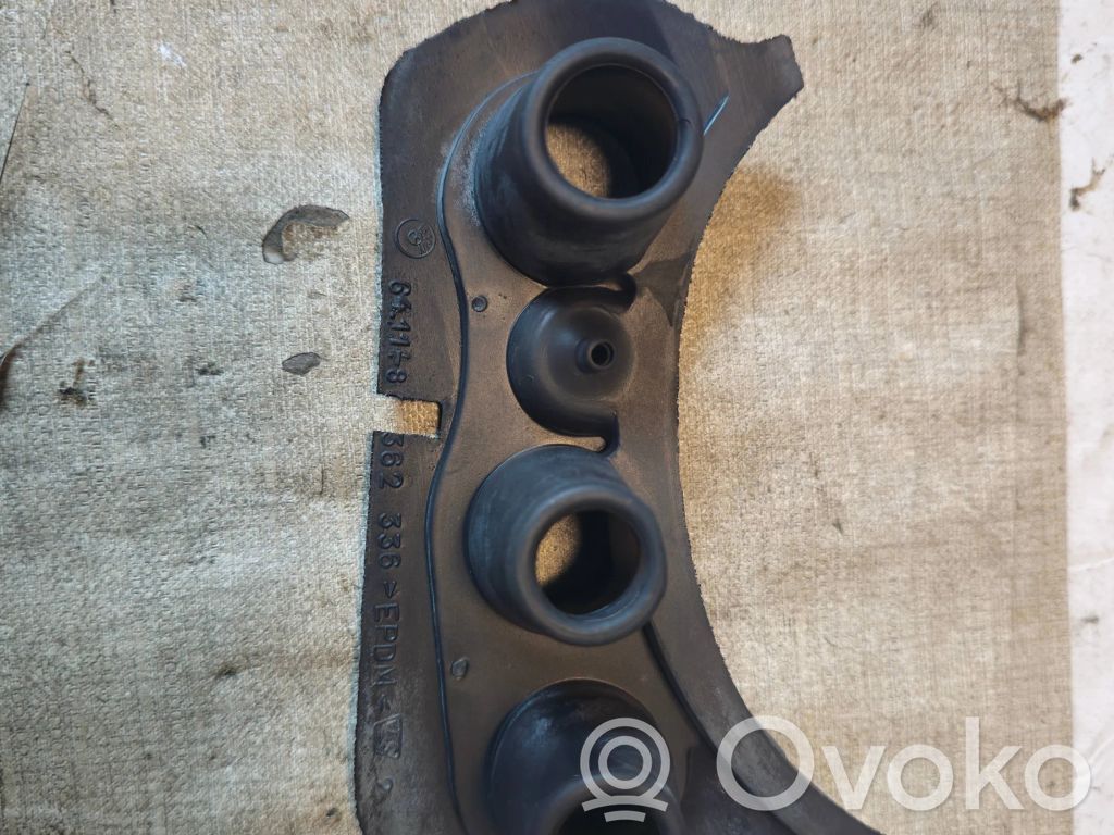 BMW 5 E39 Coolant heater control valve 