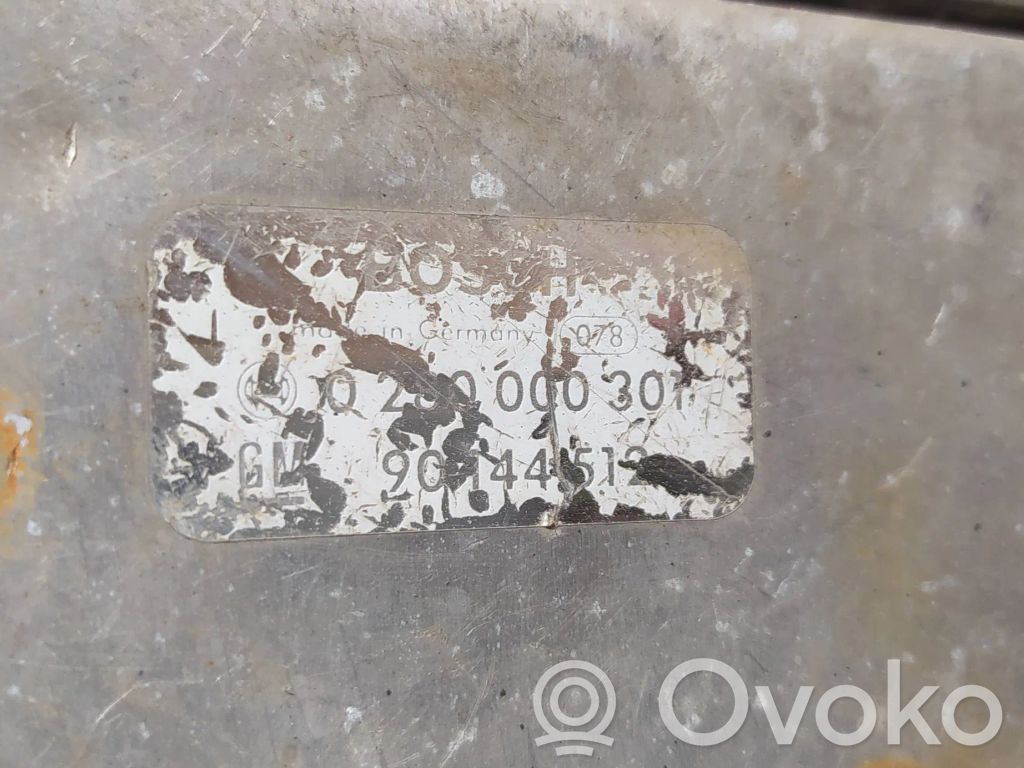 Opel Rekord E2 Engine control unit/module 