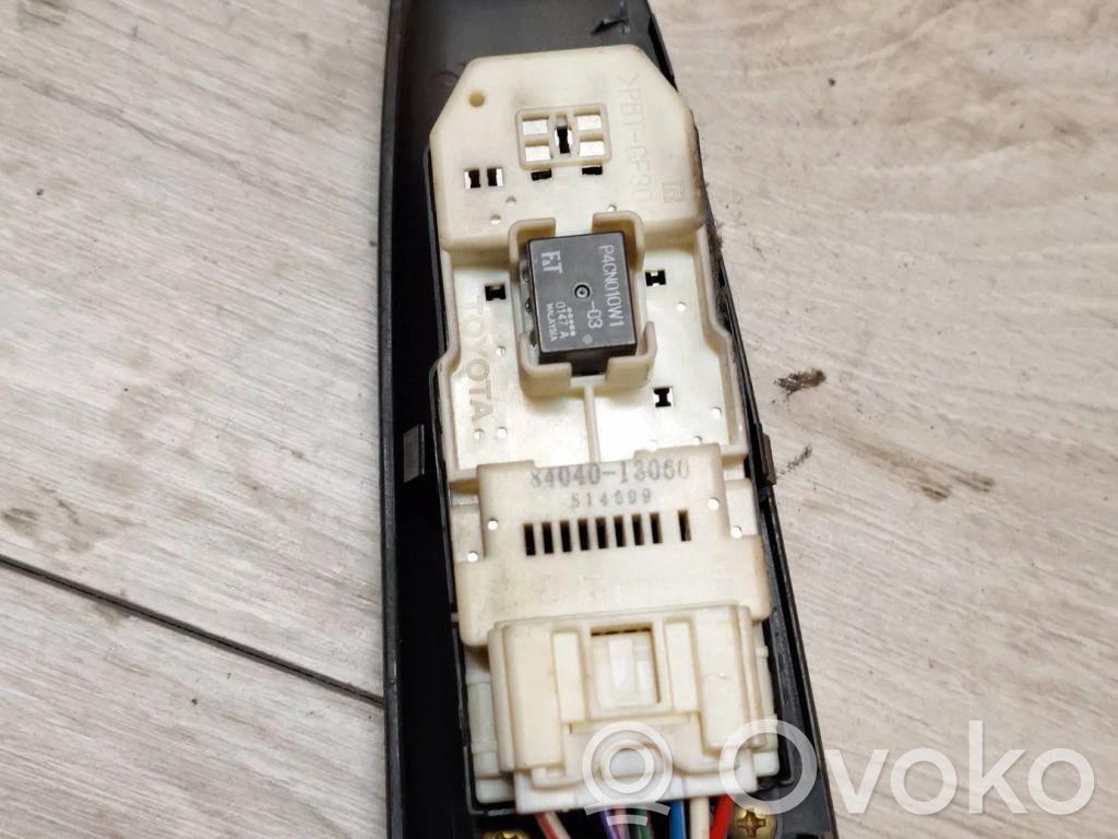 Toyota Corolla Verso E121 Interruptor del elevalunas eléctrico 