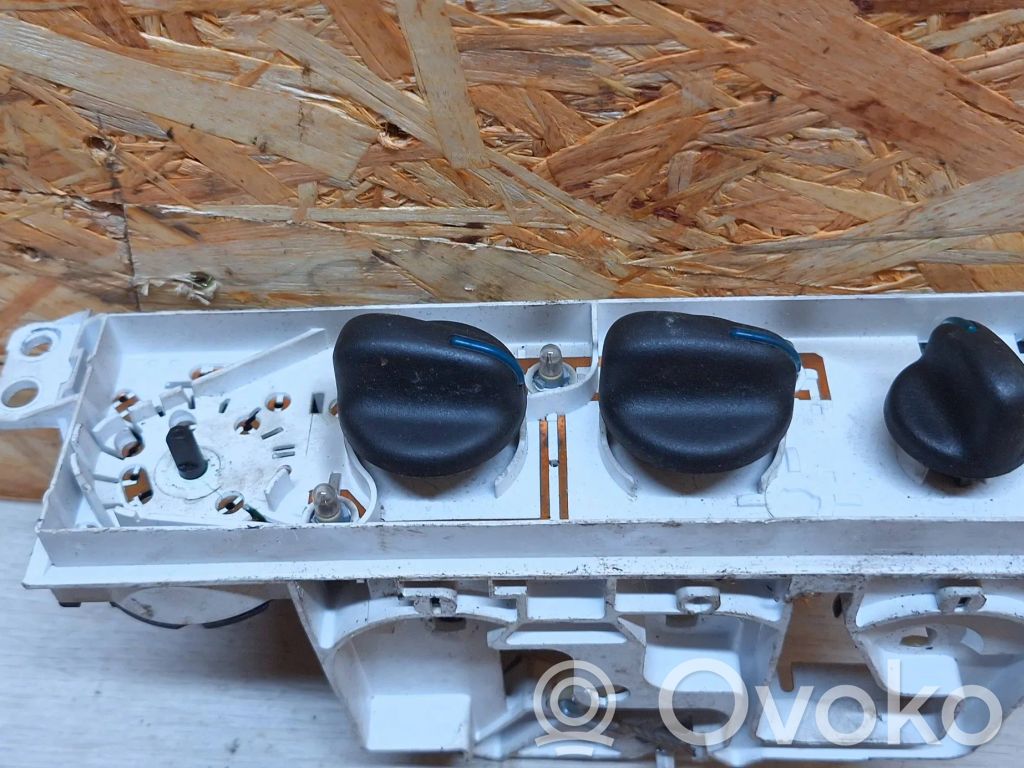 Chrysler Neon II Climate control unit 