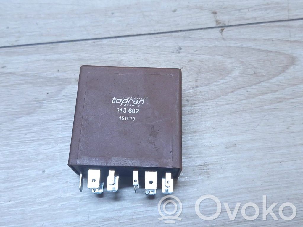 Volkswagen PASSAT B5 Sonstige Relais 