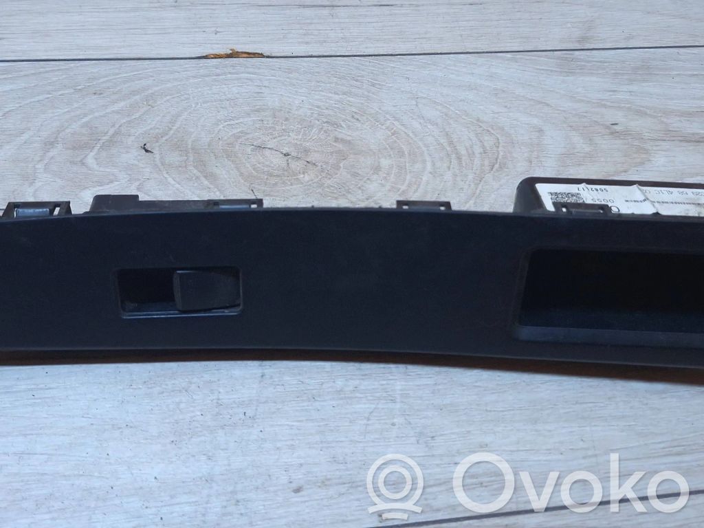 Mazda 5 Other front door trim element 