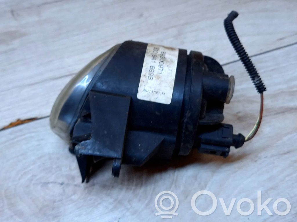 Audi A4 S4 B5 8D Etusumuvalo 