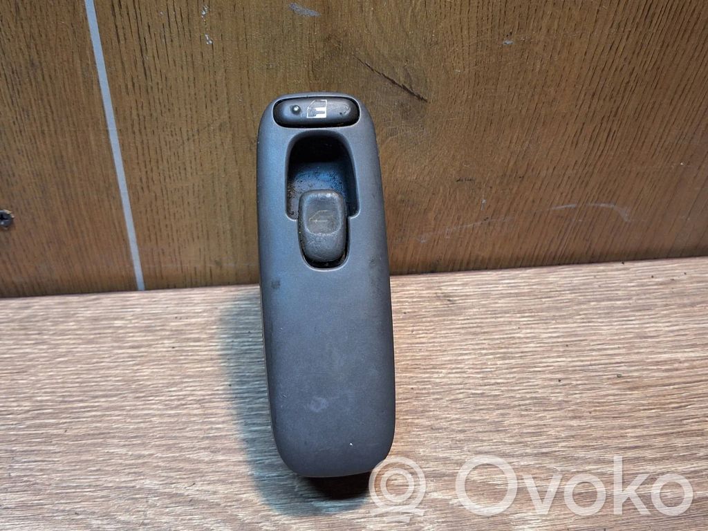 Volvo V70 Wing mirror switch 