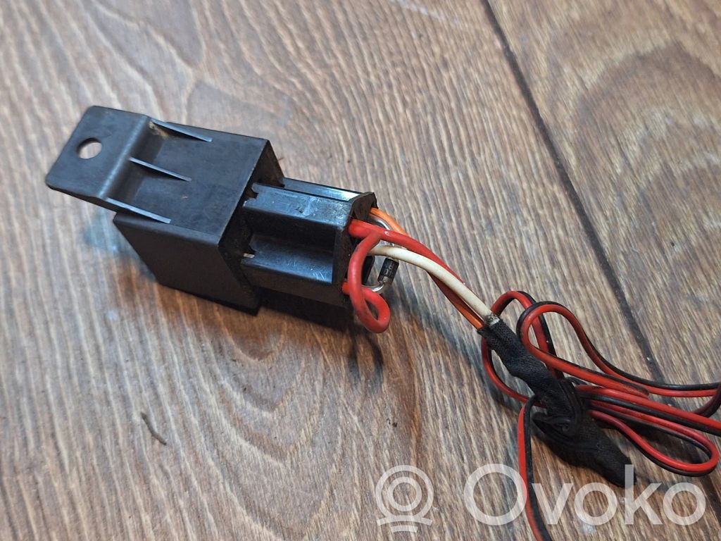 Audi 80 90 S2 B4 Alte relee 