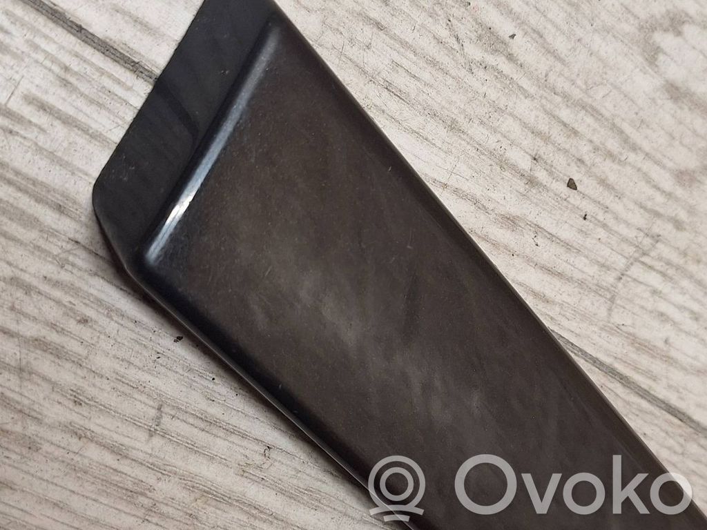 BMW 5 E39 Ramka schowka deski rozdzielczej 