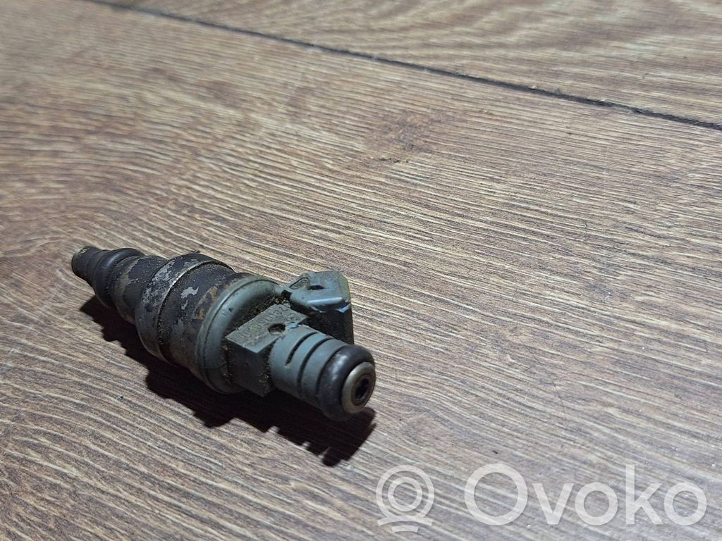 Audi 80 90 S2 B4 Injector combustibil 