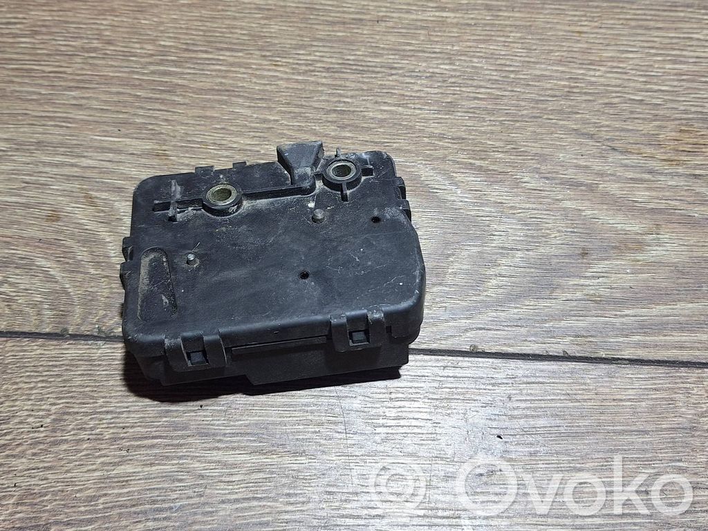 BMW 3 E46 Tailgate window lock/catch/latch 